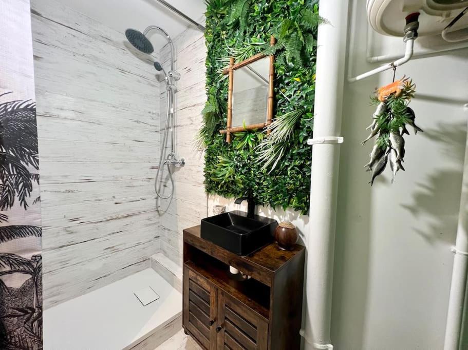 Nuit Dans La Jungle - Love Room Souppes-sur-Loing Dış mekan fotoğraf